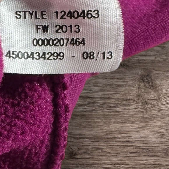 Under Armour Bright Purple Women’s Hoodie (Runs Small) - Picture 5 of 5